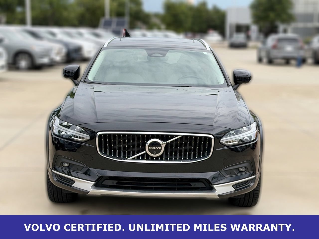 Certified 2025 Volvo V90 B6 Cross Country Ultra AWD/4WD image 5