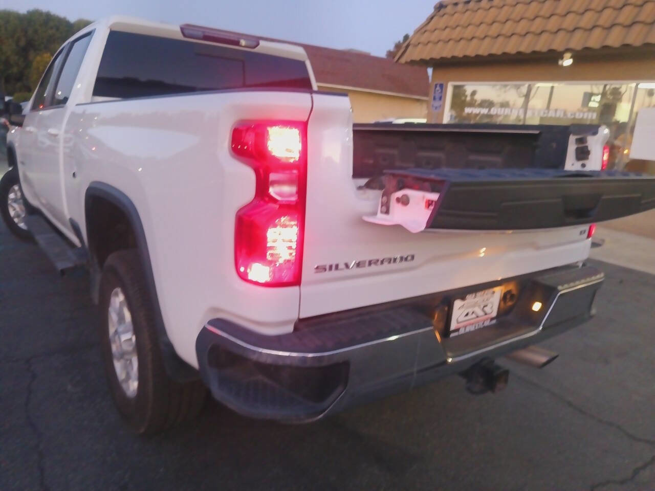 Used 2022 Chevrolet Silverado 2500 LT w/ Convenience Package image 8