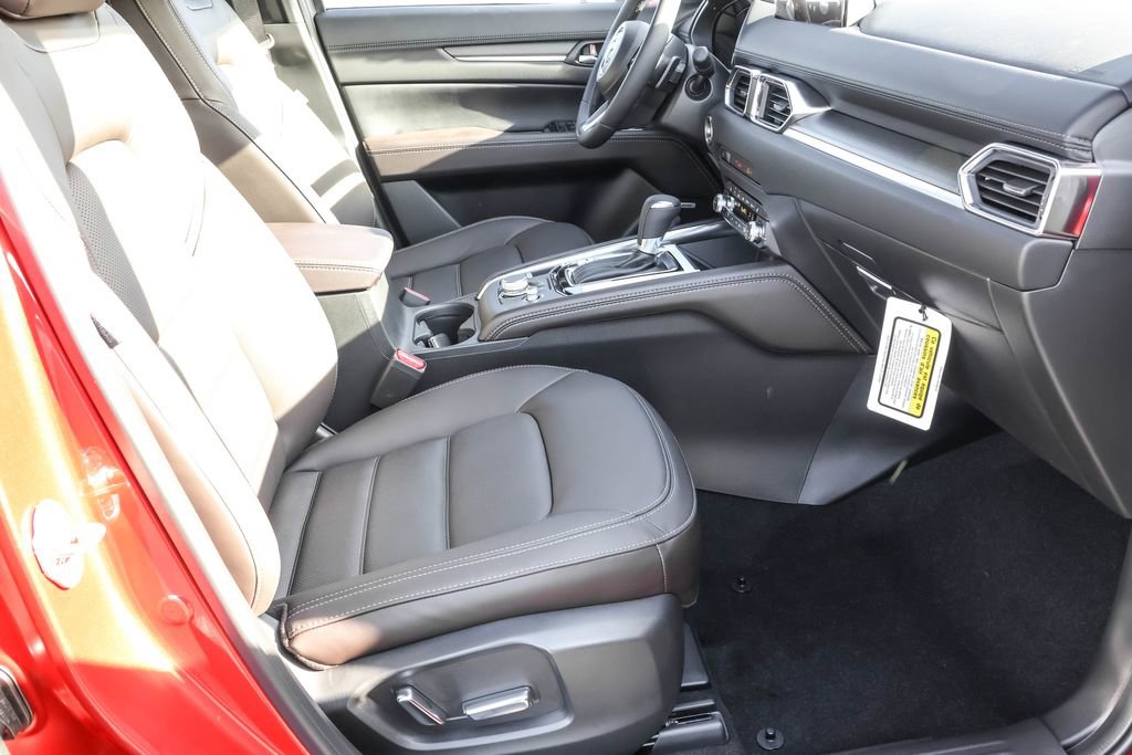 New 2025 MAZDA CX-5 Signature AWD/4WD image 43
