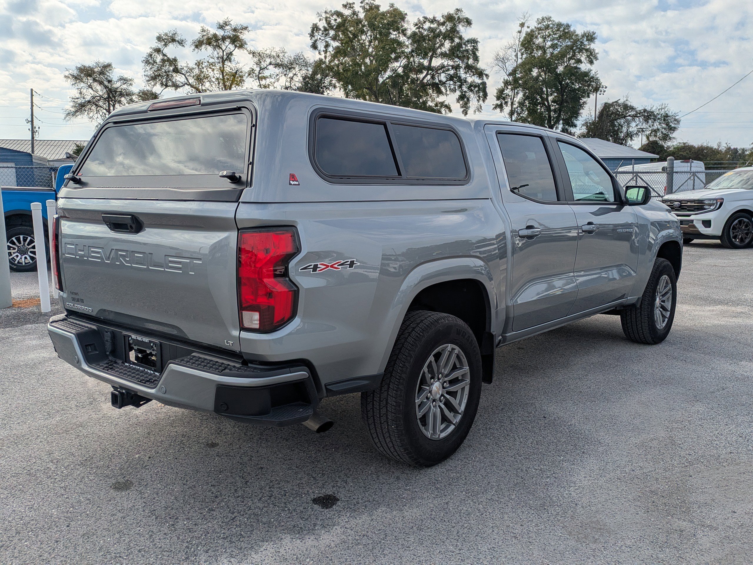 Certified 2024 Chevrolet Colorado LT w/ LT Convenience Package II AWD/4WD image 4