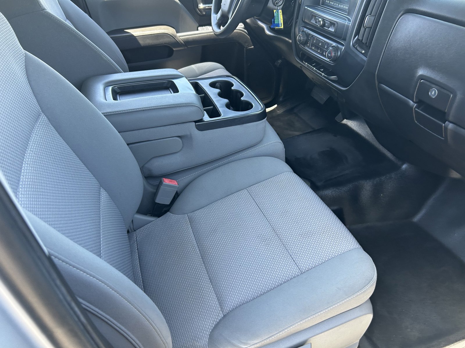 Used 2018 Chevrolet Silverado 1500 Custom RWD image 12