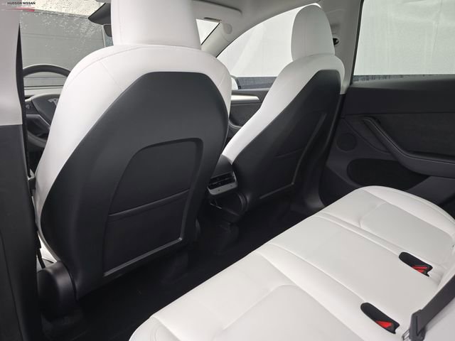 Used 2025 Tesla Model Y Long Range image 39