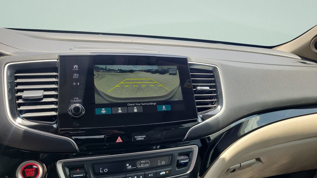 Used 2021 Honda Pilot Touring image 18