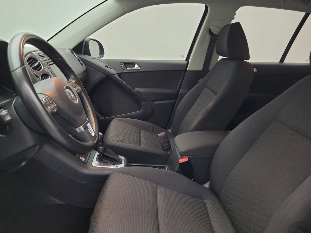 Used 2017 Volkswagen Tiguan S FWD image 17