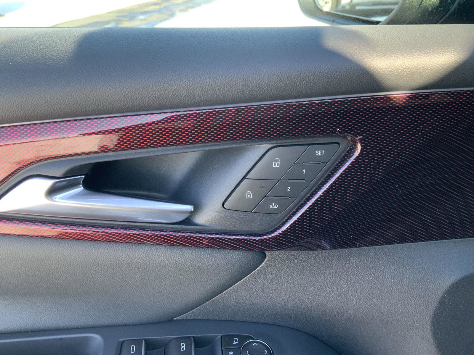 New 2026 Chevrolet Traverse RS w/ LPO, Floor Liner Package image 28