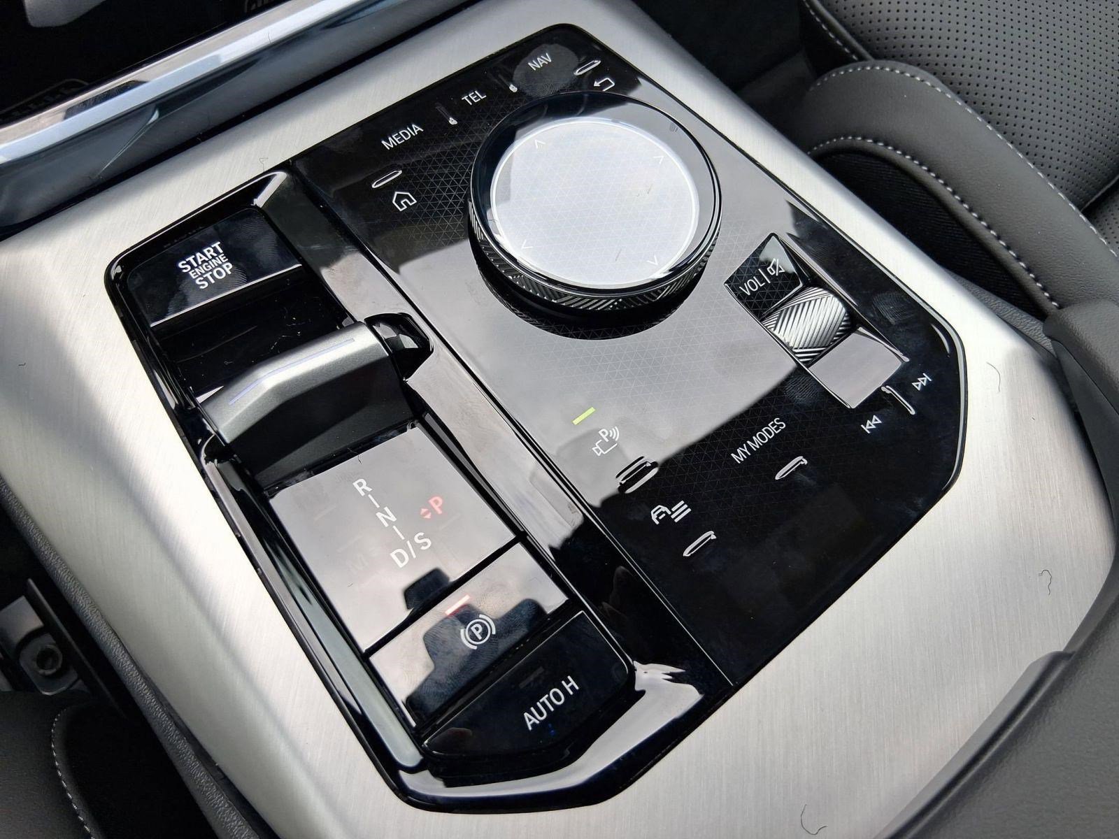 Used 2026 BMW X3 xDrive30 w/ M Sport Package image 26