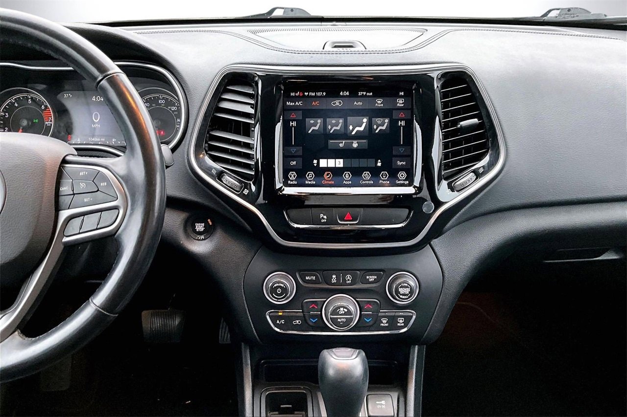 Used 2020 Jeep Cherokee Limited image 11