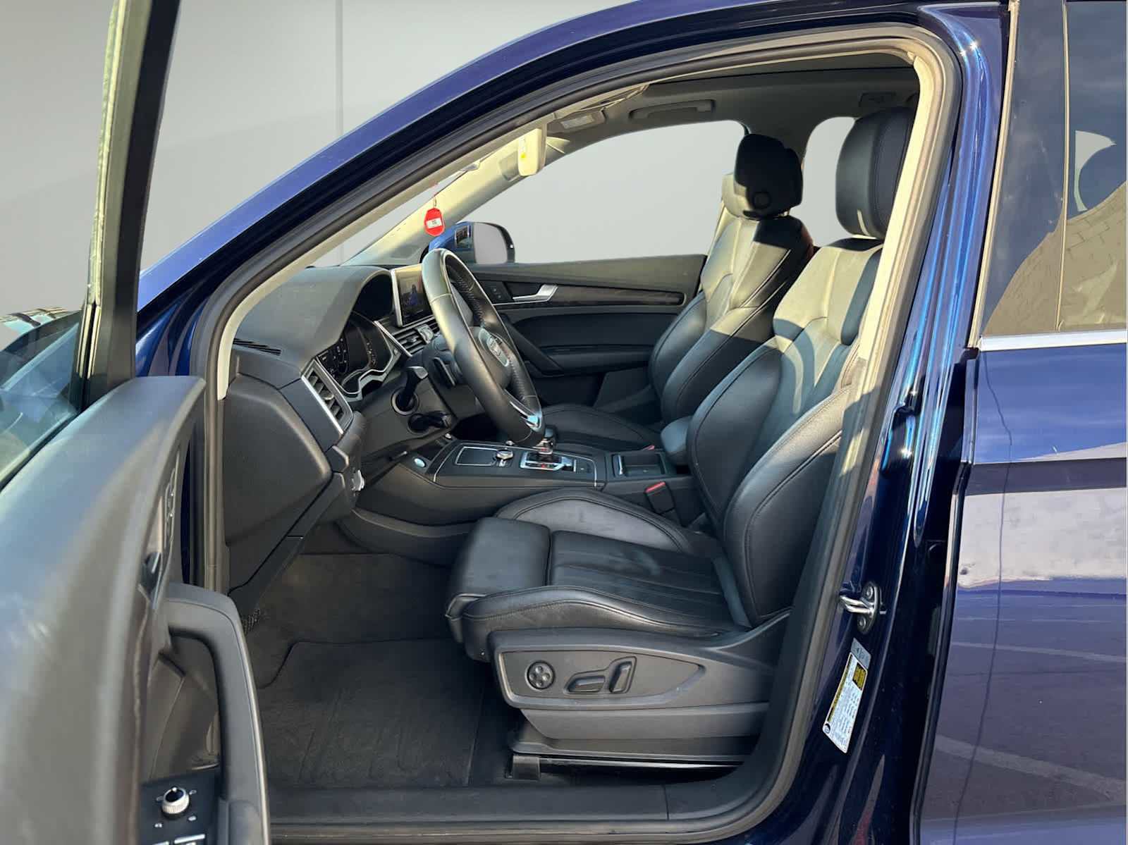 Used 2018 Audi Q5 Premium Plus w/ Premium Plus Package image 10