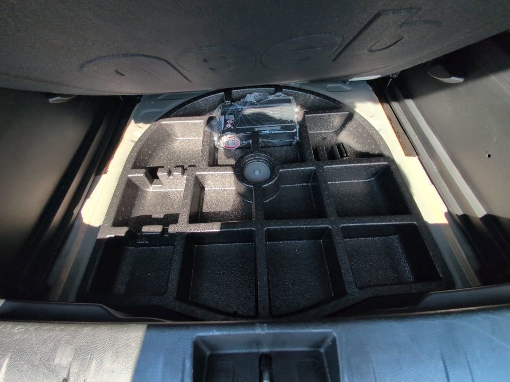 Used 2021 Jeep Renegade Limited image 16