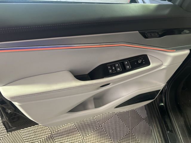 Used 2025 Jeep Wagoneer S Limited AWD/4WD image 21