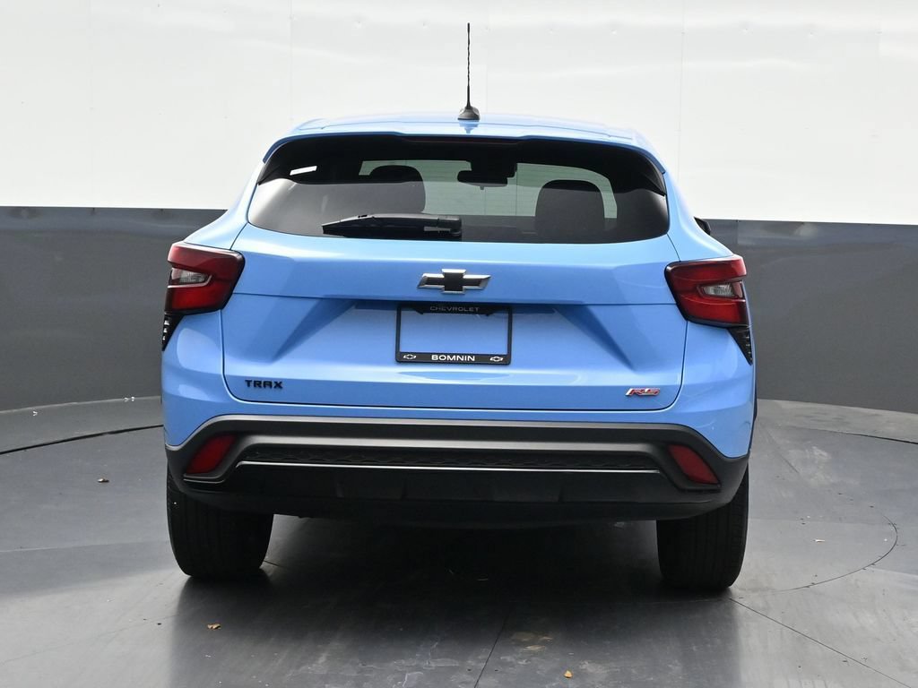 Used 2024 Chevrolet Trax RS FWD image 4