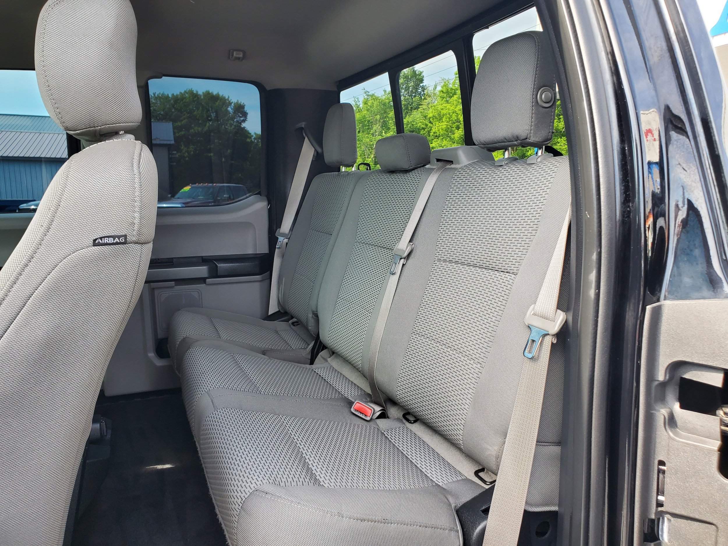 Used 2017 Ford F150 XLT w/ Equipment Group 302A Luxury AWD/4WD image 27
