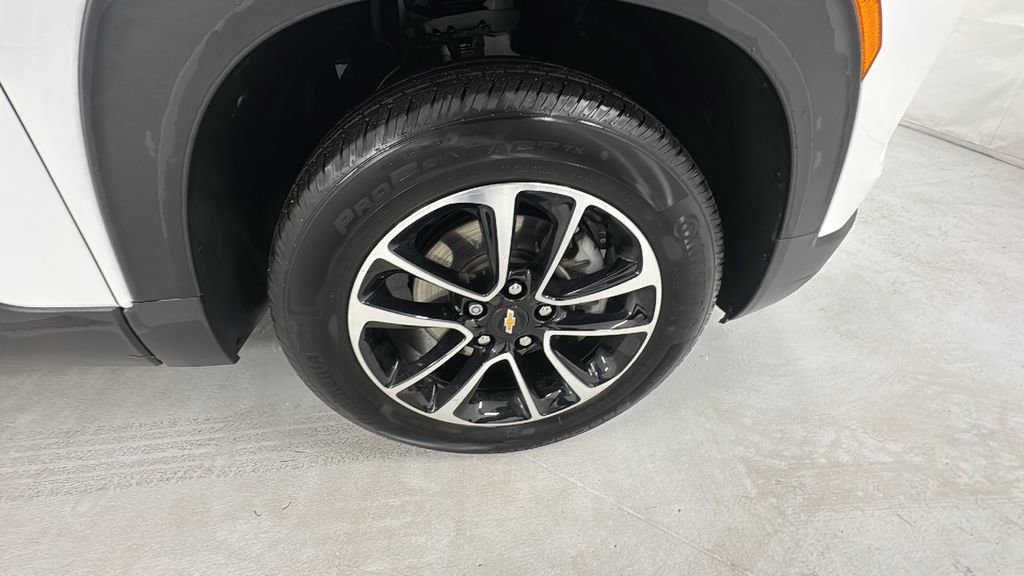 Used 2024 Chevrolet TrailBlazer LT w/ Convenience Package image 9