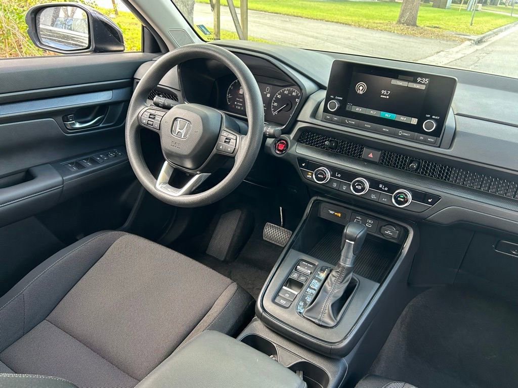 Used 2025 Honda CR-V EX image 9
