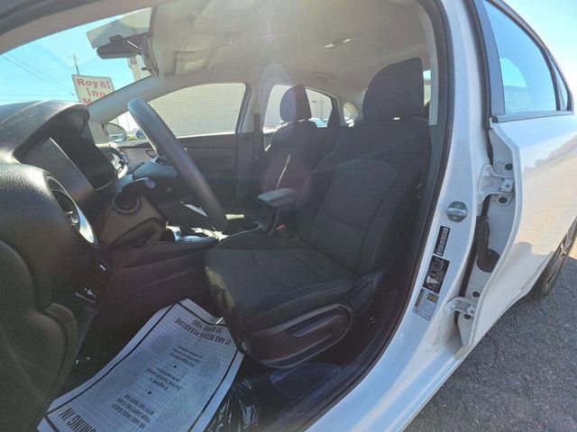 Used 2022 Kia Forte LXS image 13