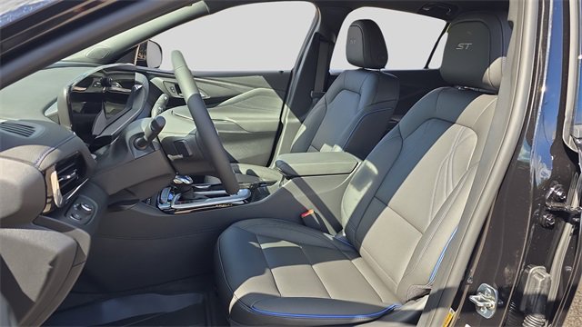 New 2026 Buick Envista Sport Touring w/ Convenience I Package image 11