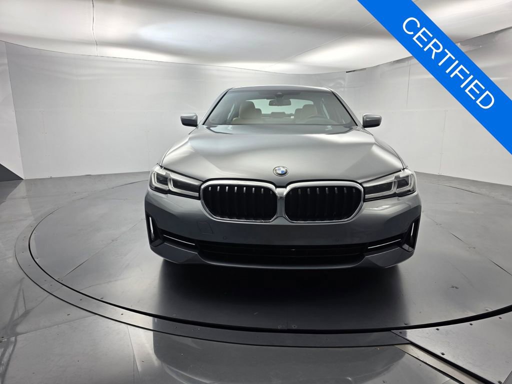 Used 2023 BMW 530i w/ Premium Package image 2