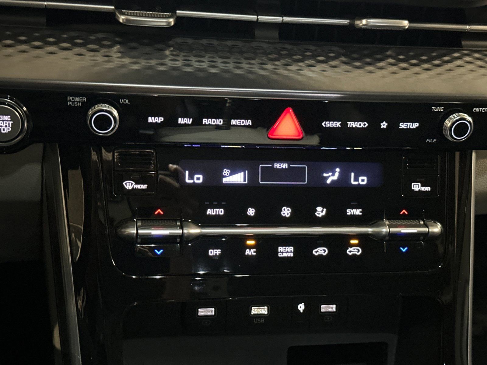 Used 2023 Kia Carnival SX Prestige FWD image 30