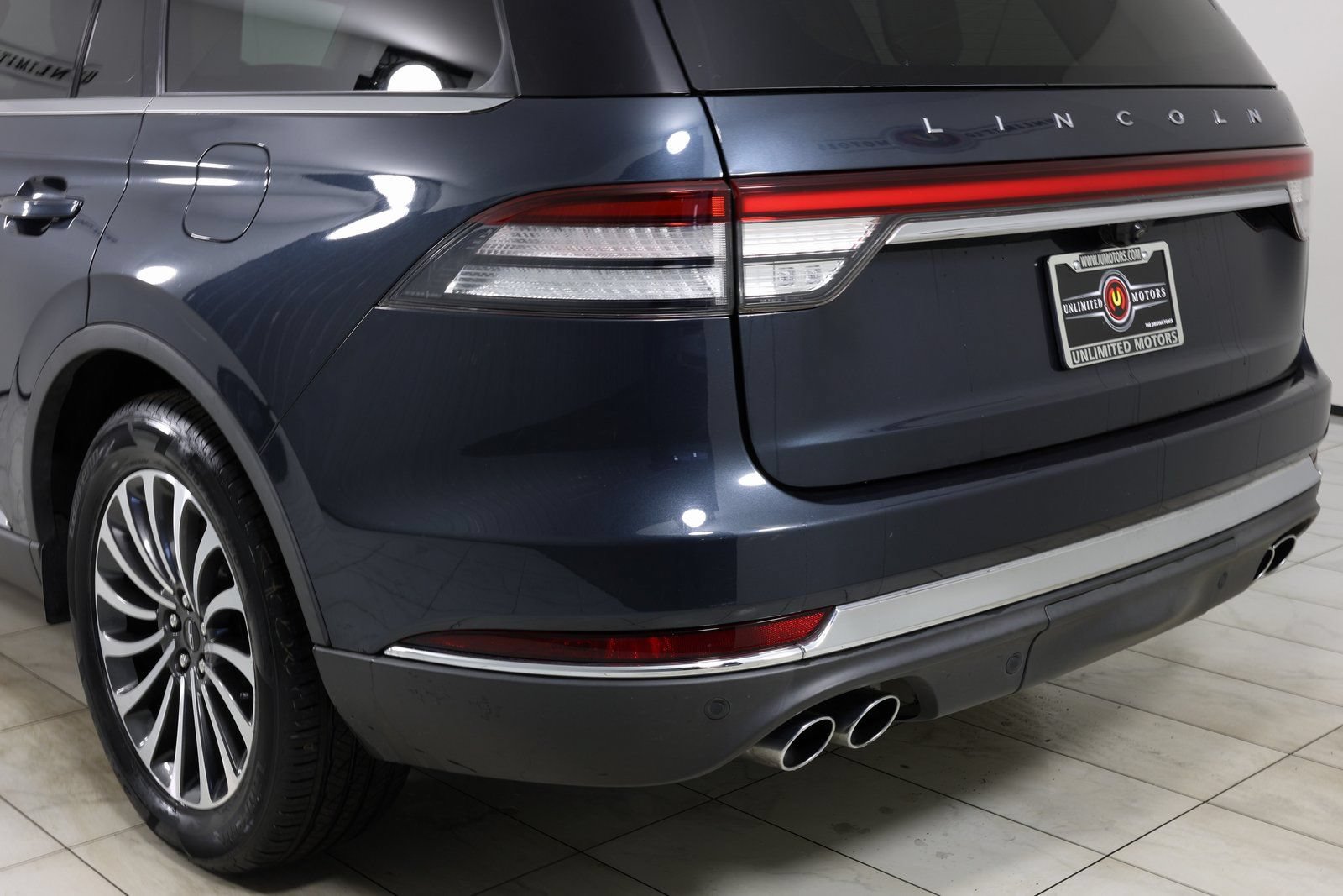 Used 2021 Lincoln Aviator Reserve w/ Class IV Trailer Tow Package AWD/4WD image 44