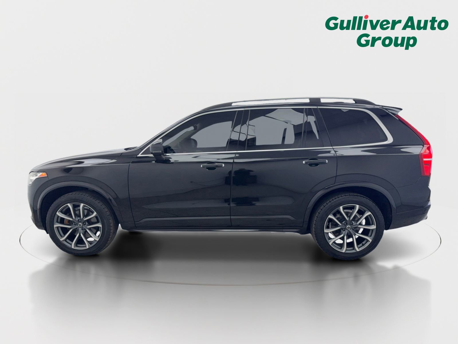 Used 2019 Volvo XC90 T5 Momentum w/ Multimedia Package image 2