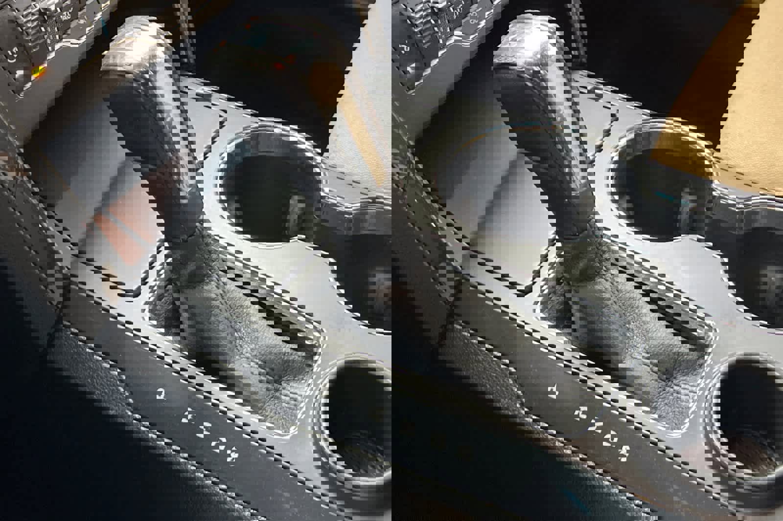 Used 2016 Ford Explorer XLT w/ Equipment Group 201A image 25