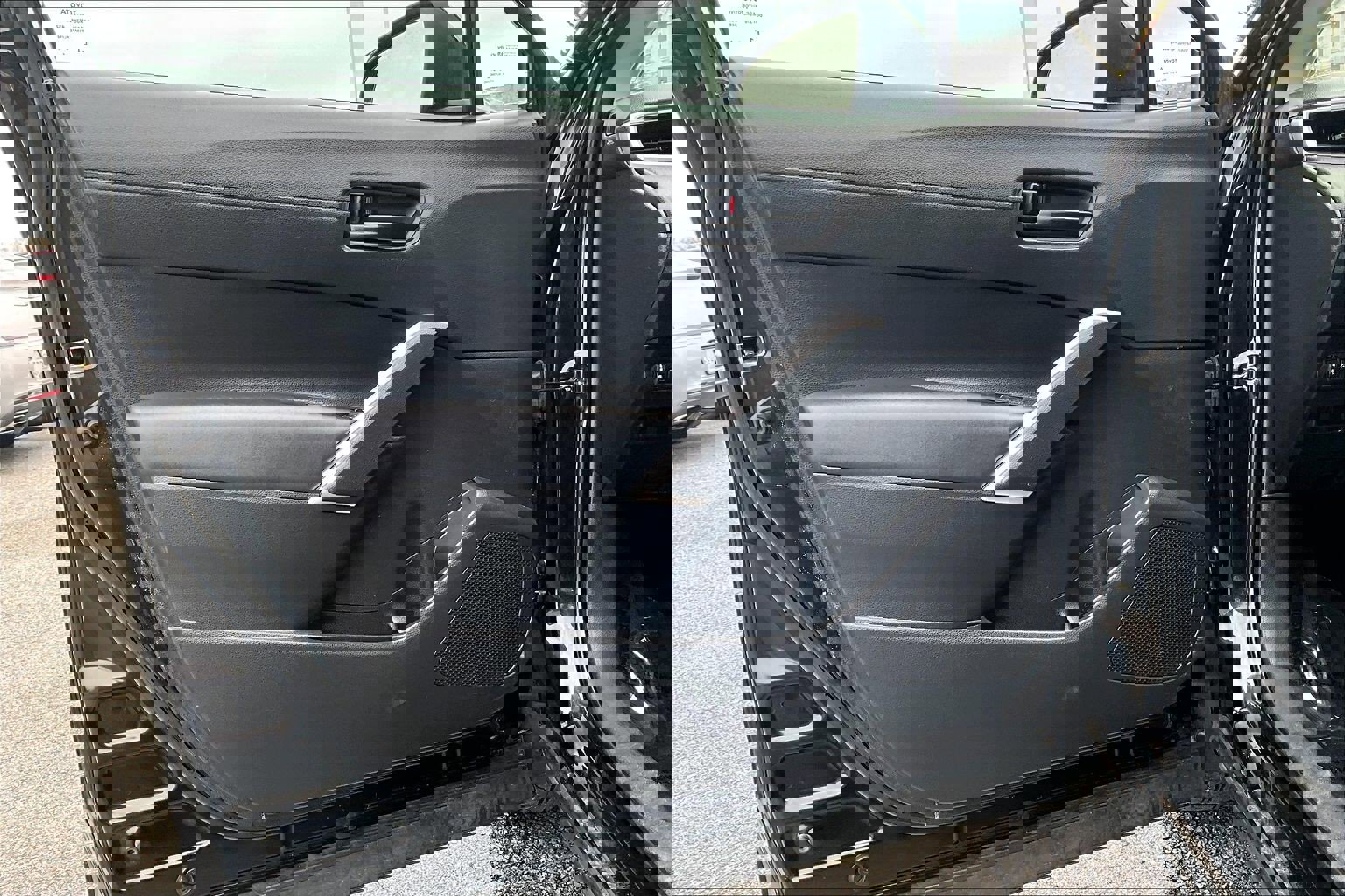 Used 2022 Toyota Corolla Cross LE w/ Moonroof Package image 22