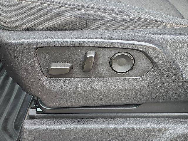 Used 2025 Chevrolet Silverado 1500 Custom Trail Boss w/ LPO, Dark Essentials Package AWD/4WD image 19