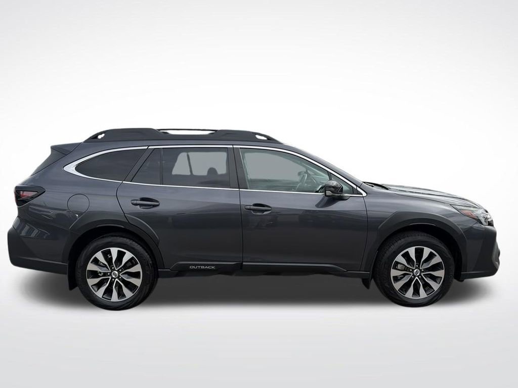 Used 2024 Subaru Outback Limited XT image 8