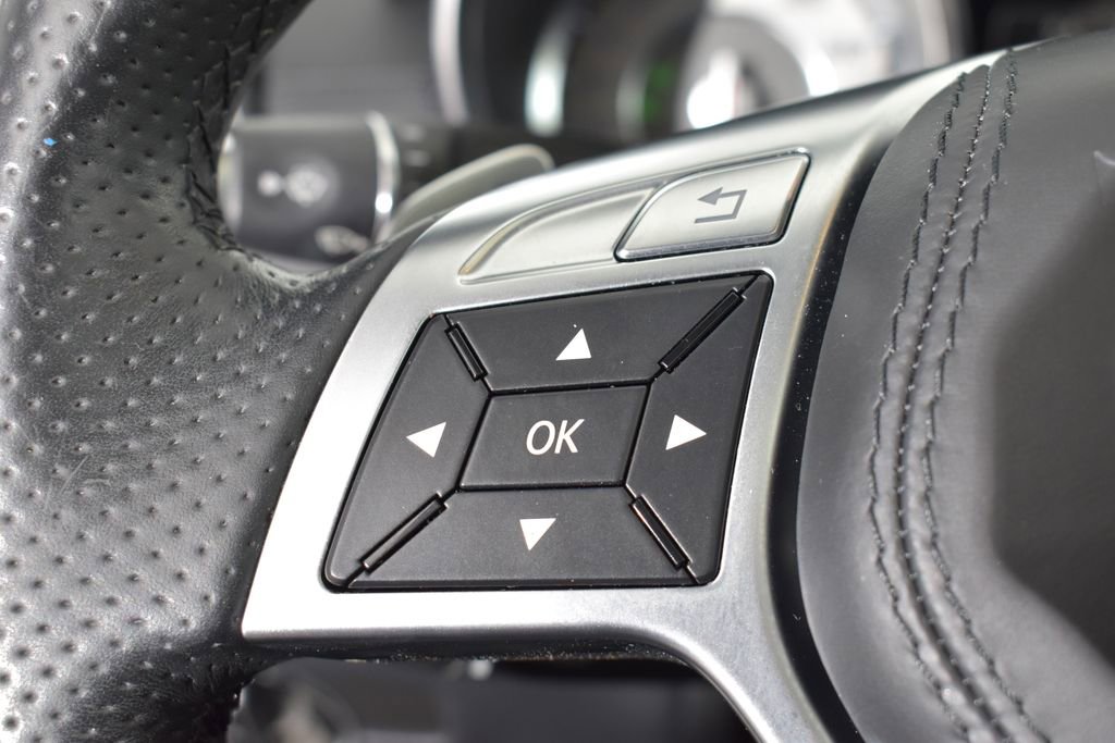 Used 2016 Mercedes-Benz SL 550 image 18