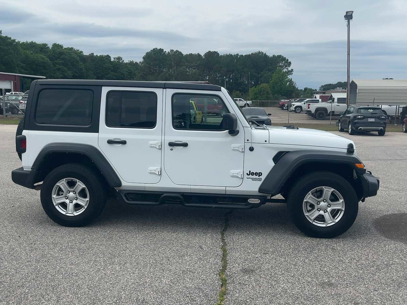 Used 2021 Jeep Wrangler Unlimited Sport AWD/4WD image 8