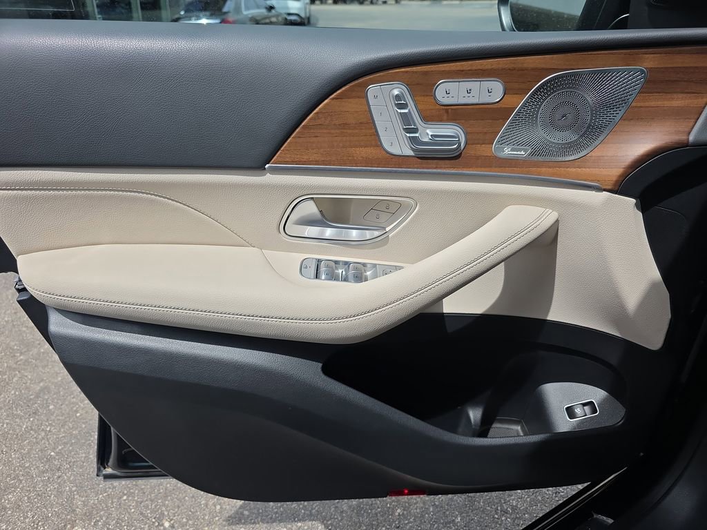 Used 2024 Mercedes-Benz GLE 350 4MATIC image 19