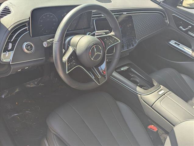 Used 2025 Mercedes-Benz E 350 Sedan image 10