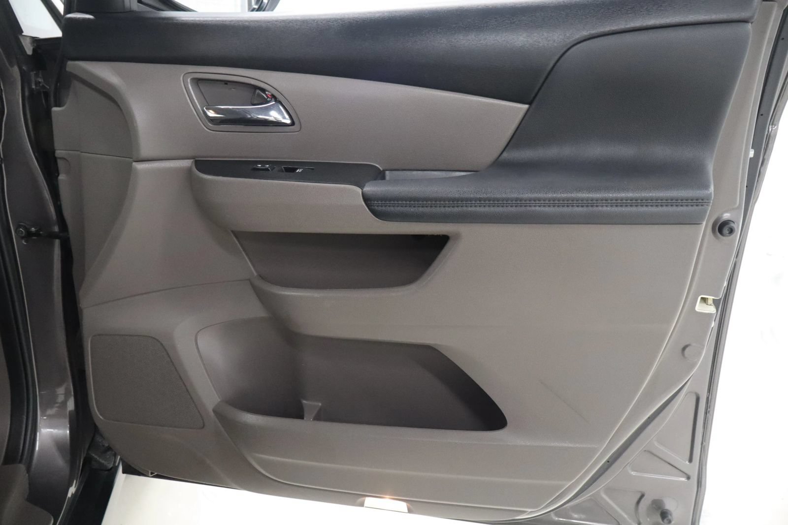 Used 2015 Honda Odyssey EX image 23