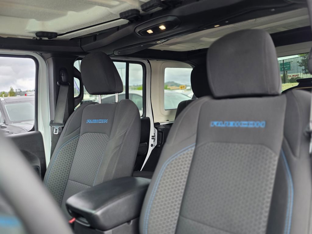 Used 2025 Jeep Wrangler Unlimited Rubicon 4xe w/ Safety Group image 15
