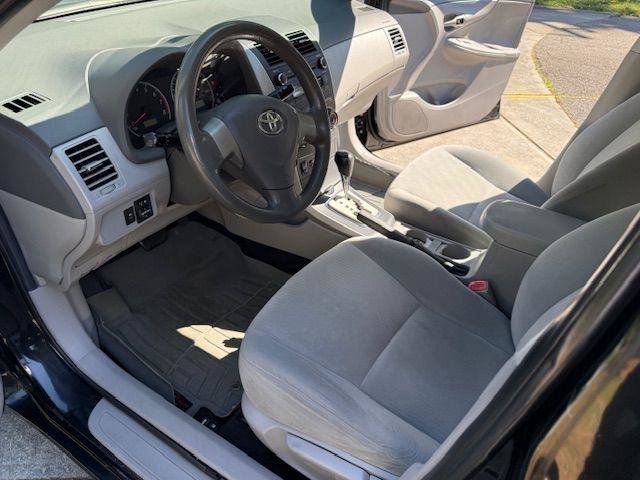 Used 2010 Toyota Corolla FWD image 3