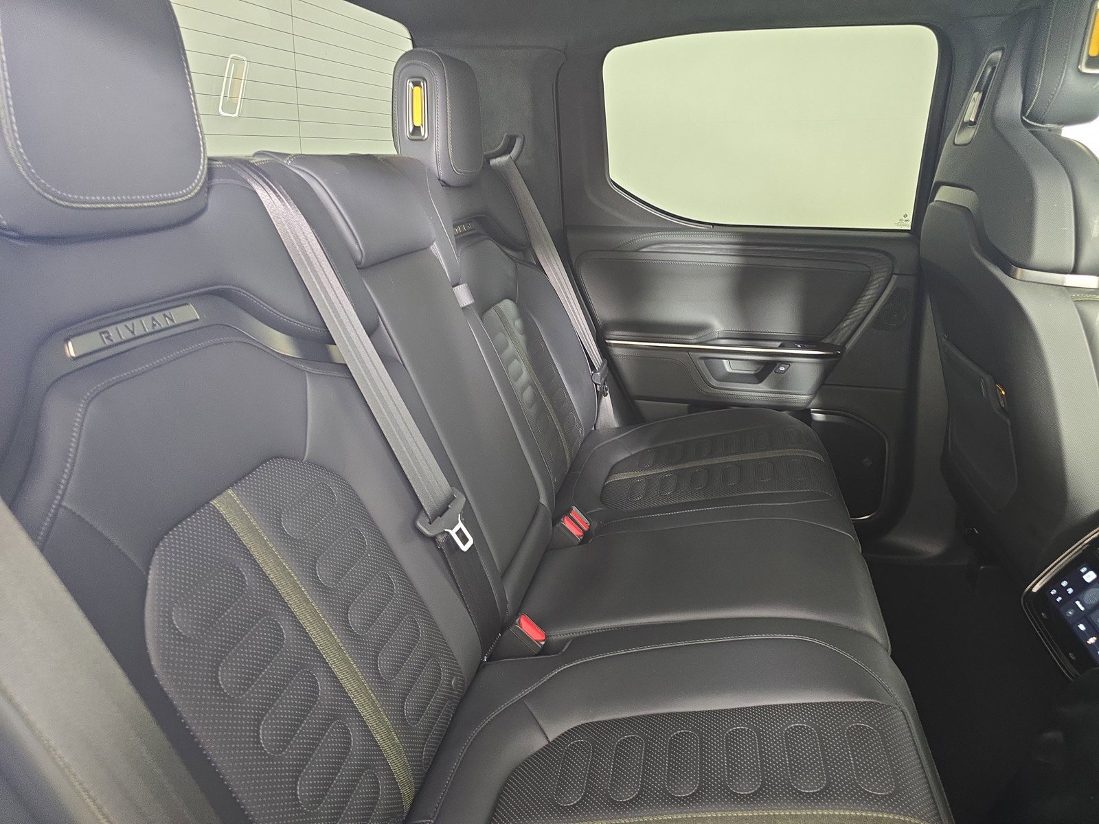 Used 2025 Rivian R1T Adventure AWD/4WD image 22