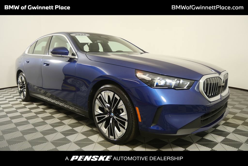 Certified 2025 BMW 530i image 1