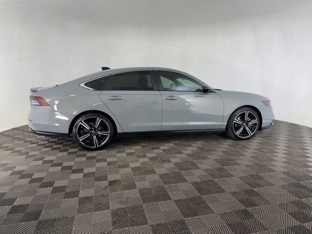 Certified 2025 Honda Accord Sport image 9