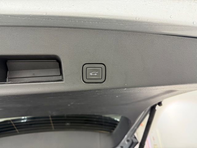 Certified 2025 GMC Acadia Elevation image 9