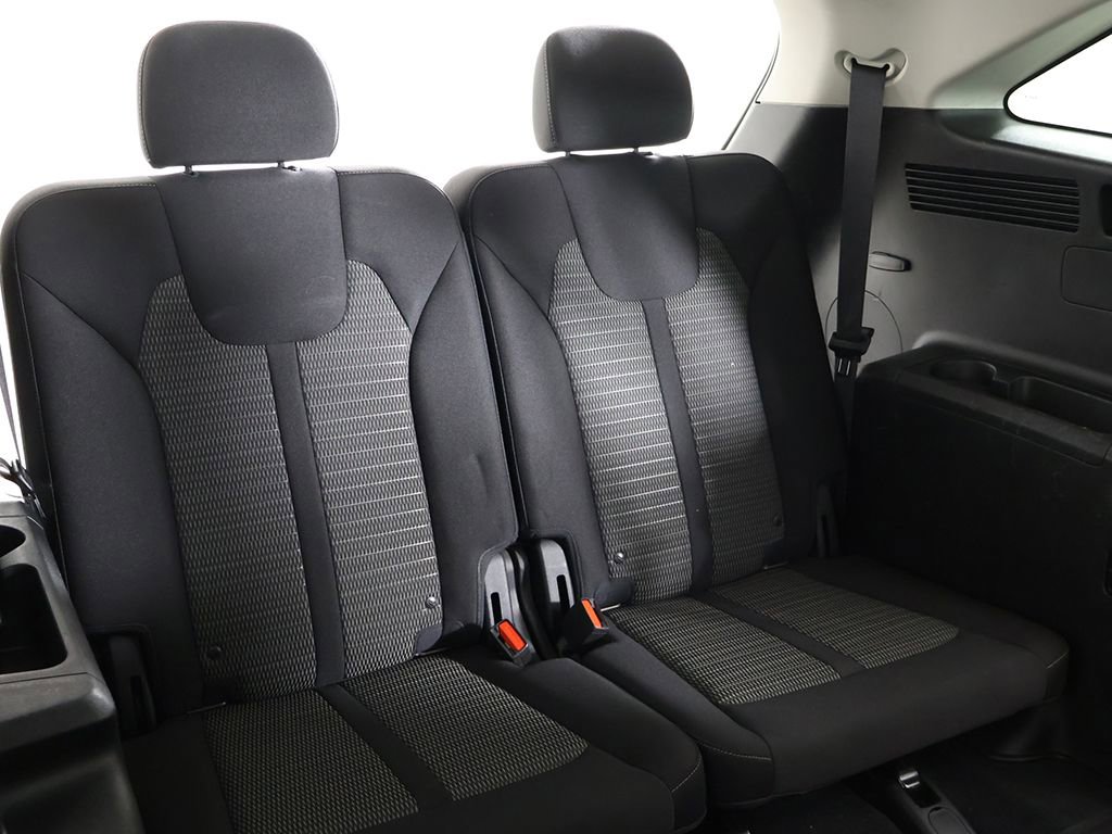 Used 2022 Kia Sorento LX image 32