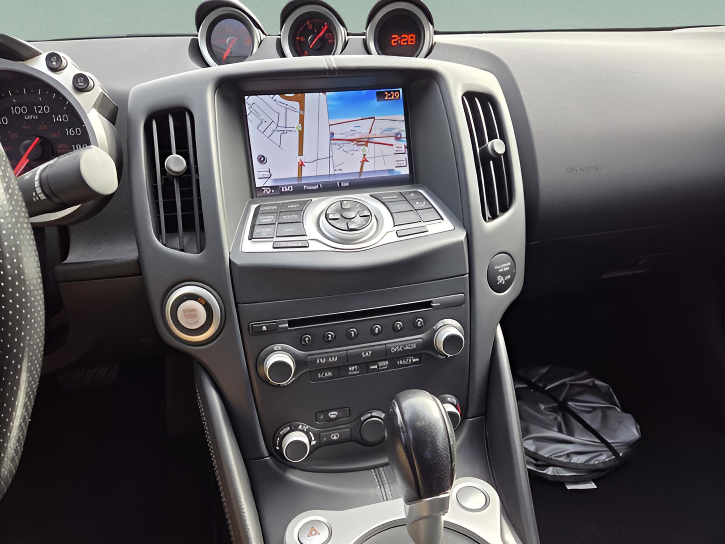 Used 2016 Nissan 370Z Sport Tech image 13