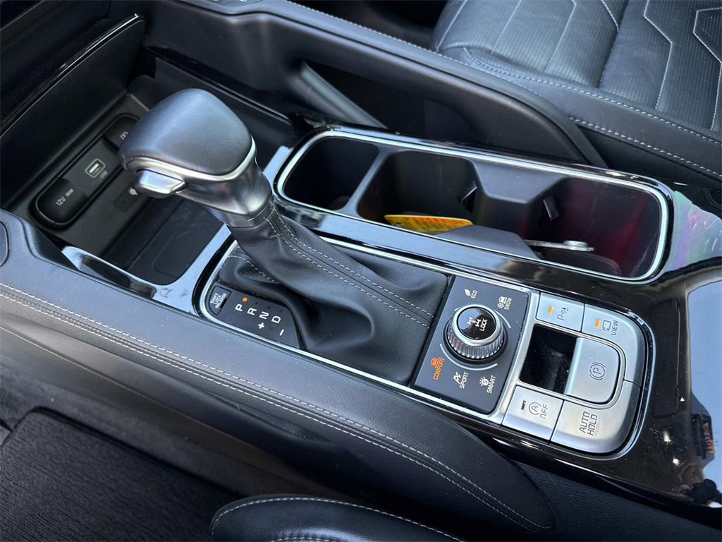 Used 2022 Kia Telluride SX w/ SX Prestige Package image 23