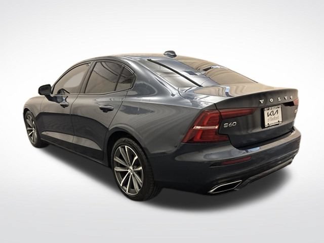 Used 2022 Volvo S60 B5 Momentum w/ Premium Package AWD/4WD image 7