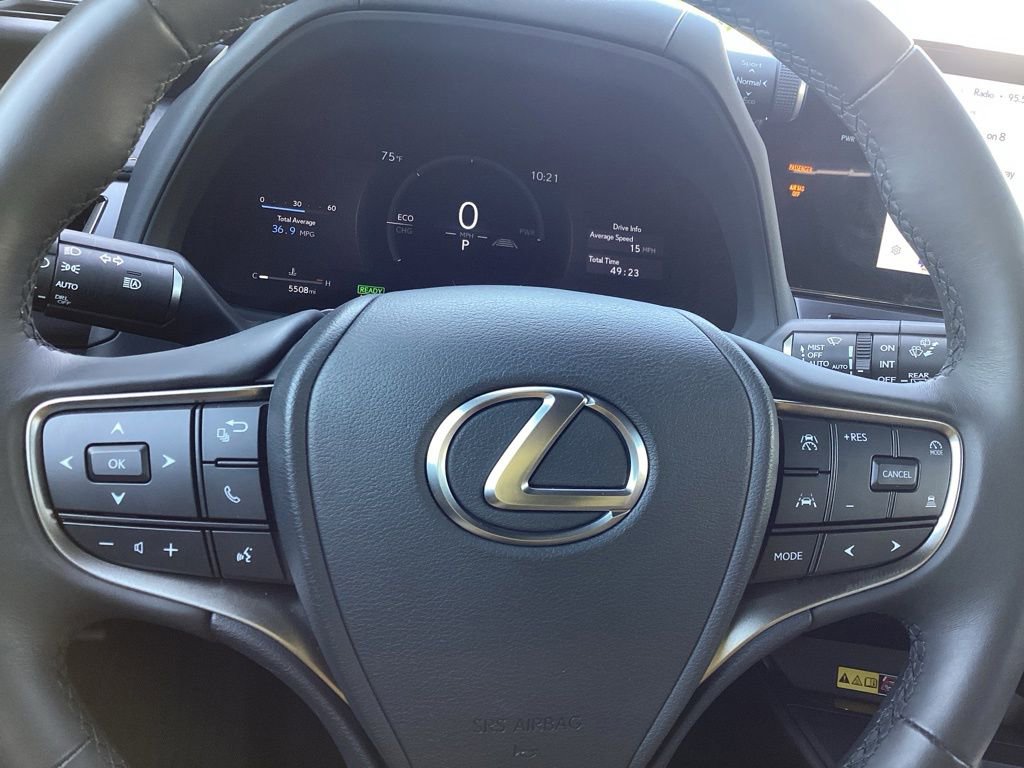 Used 2025 Lexus UX 300h AWD w/ Accessory Package (Z2) image 19