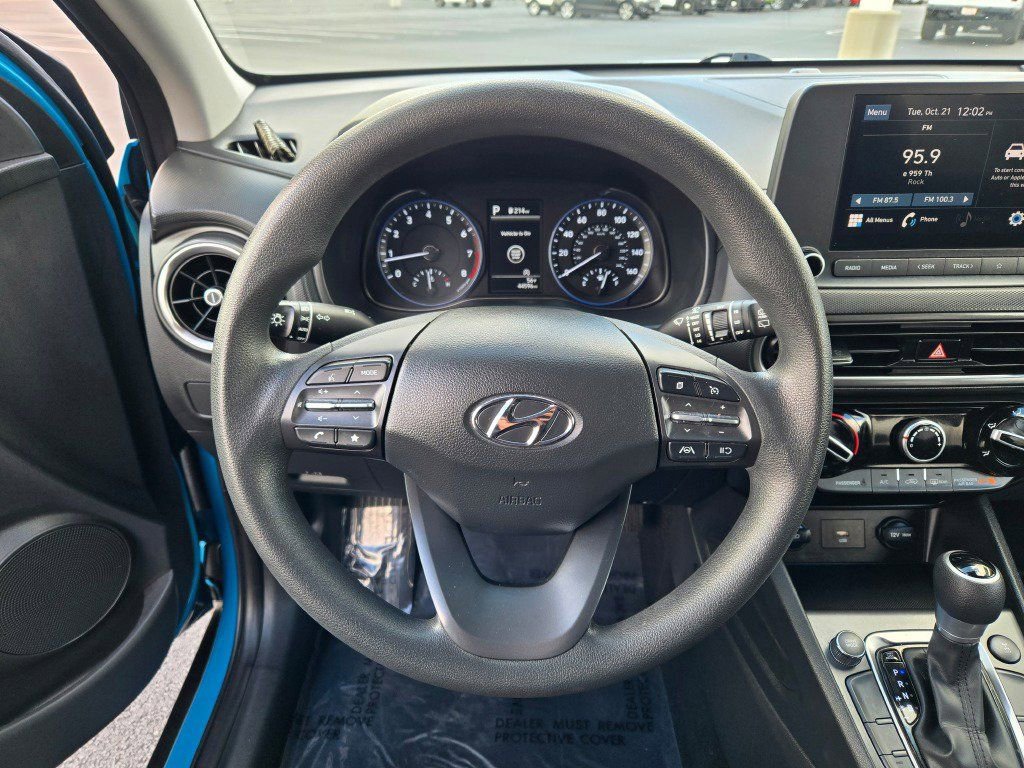 Used 2023 Hyundai Kona SEL AWD/4WD image 29