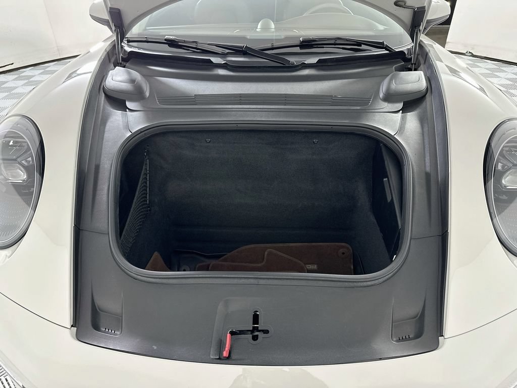 Certified 2020 Porsche 911 Carrera 4S AWD/4WD image 29