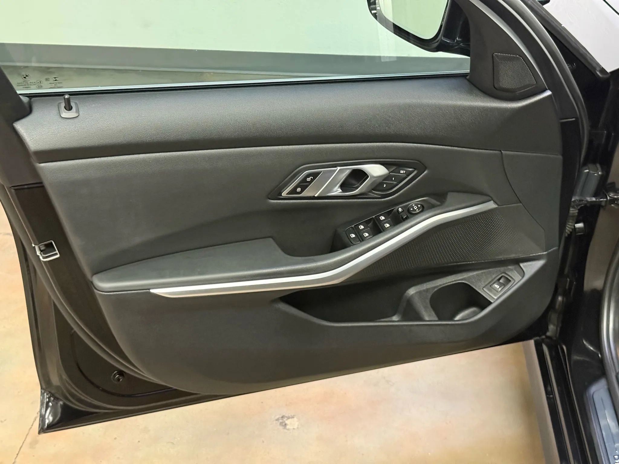 Used 2019 BMW 330i Sedan w/ Convenience Package image 18