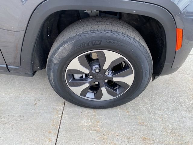 Used 2022 Jeep Grand Cherokee Limited 4xe image 15