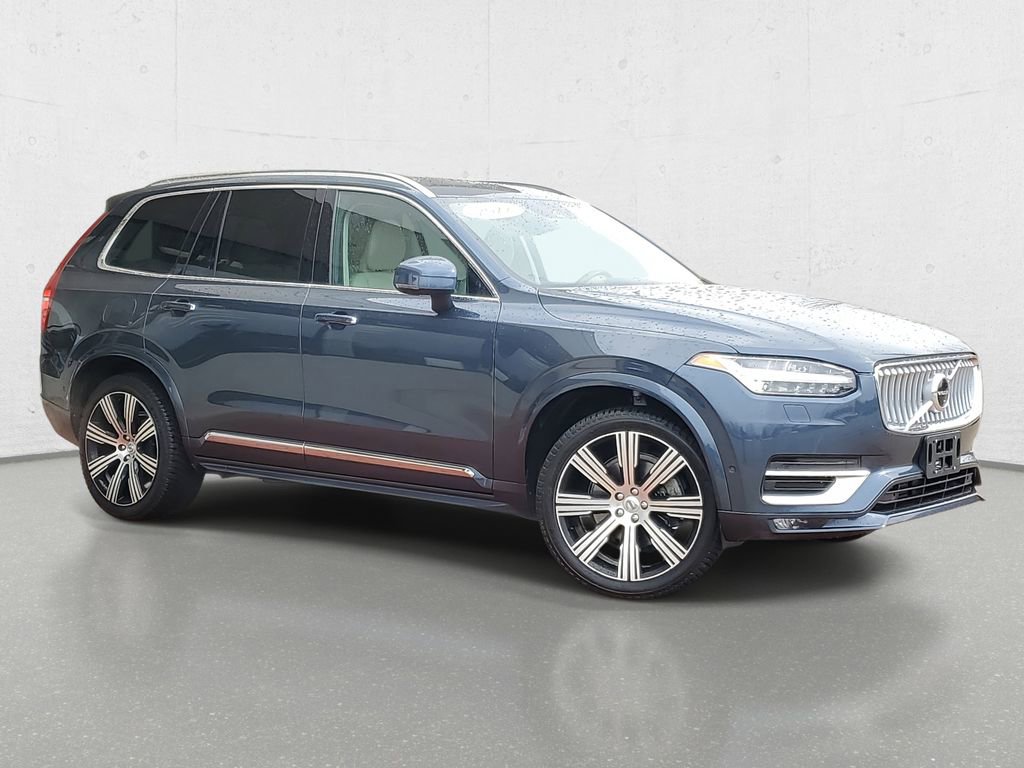Used 2022 Volvo XC90 T6 Inscription w/ Advanced Package image 2