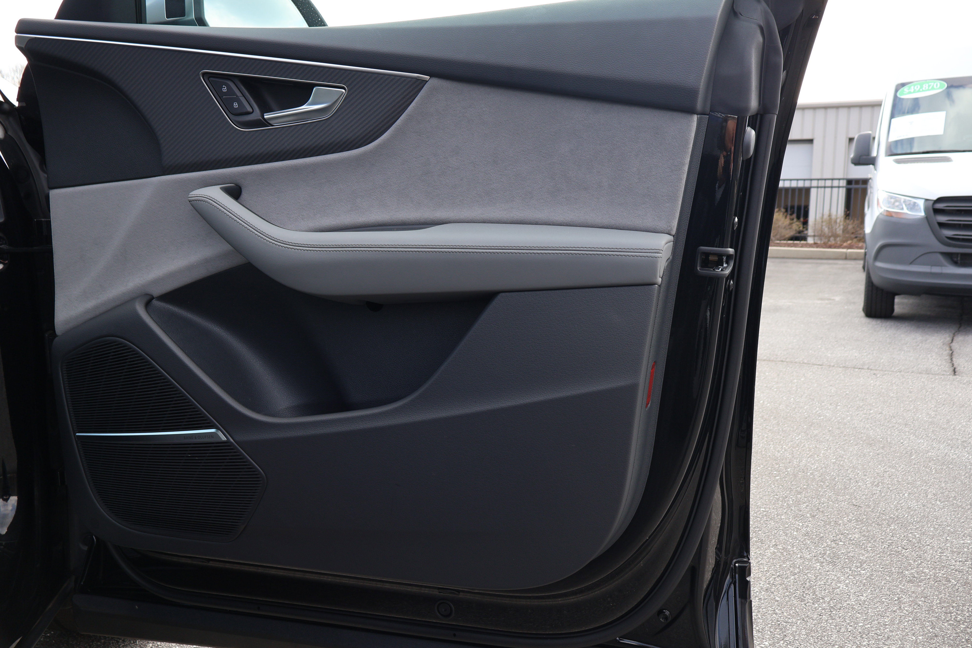 Used 2025 Audi SQ8 Premium Plus image 29